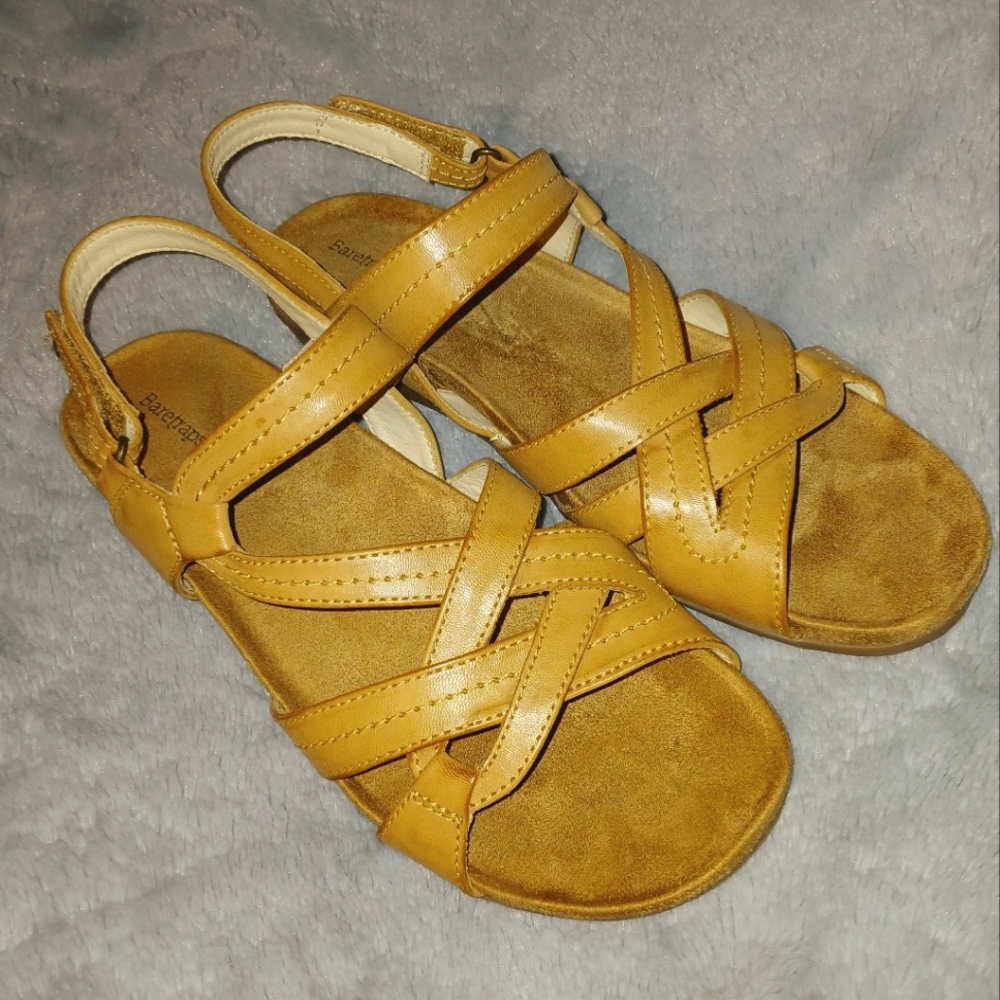 Baretraps Women's Sandals..10